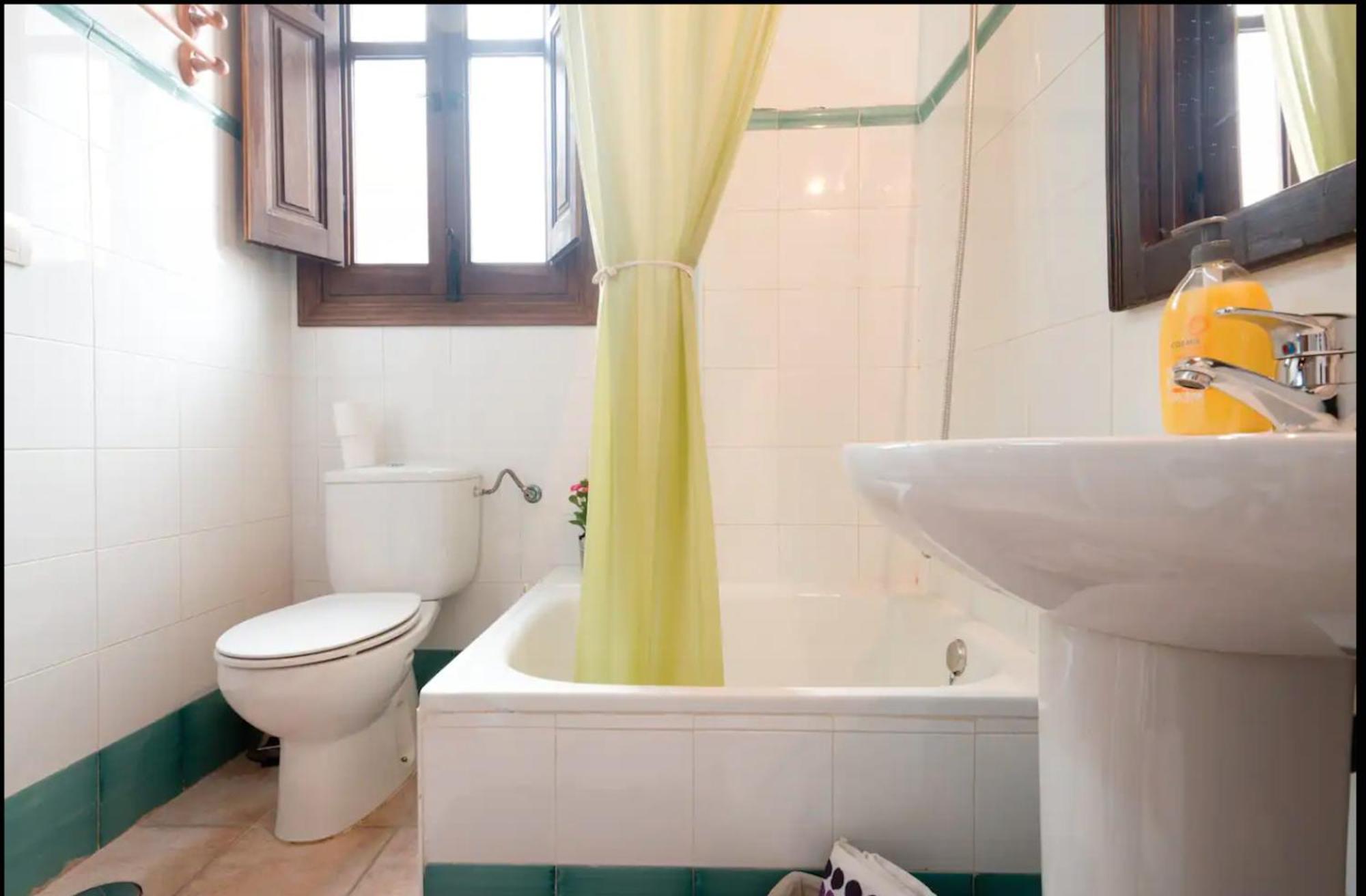 Apartamentos Centro Historico A Los Pies De La Alhambra Granada Eksteriør billede